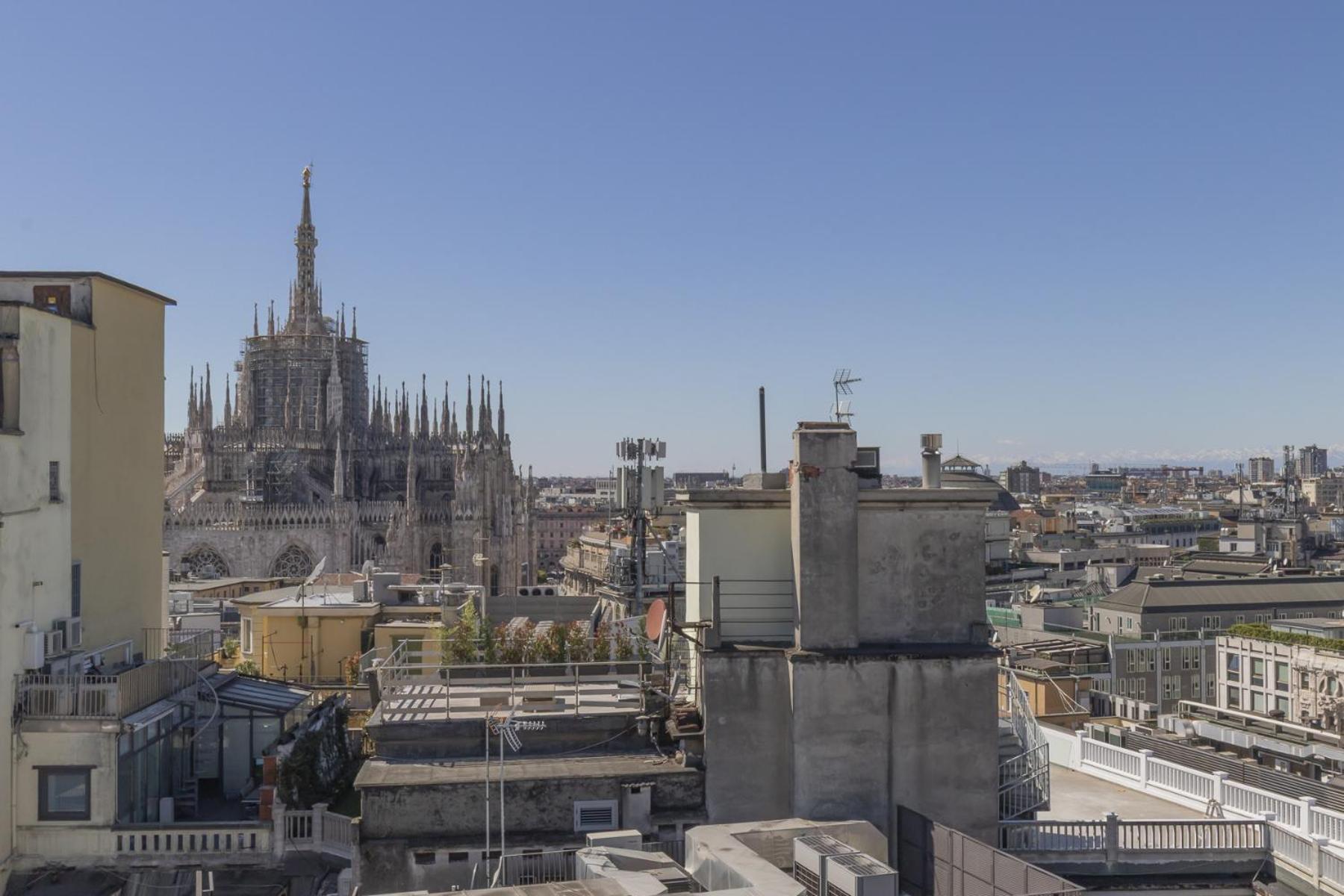 San Babila Central Tower With Panoramic Terrace Overlooking Duomo By Rentopolis Milánó Kültér fotó